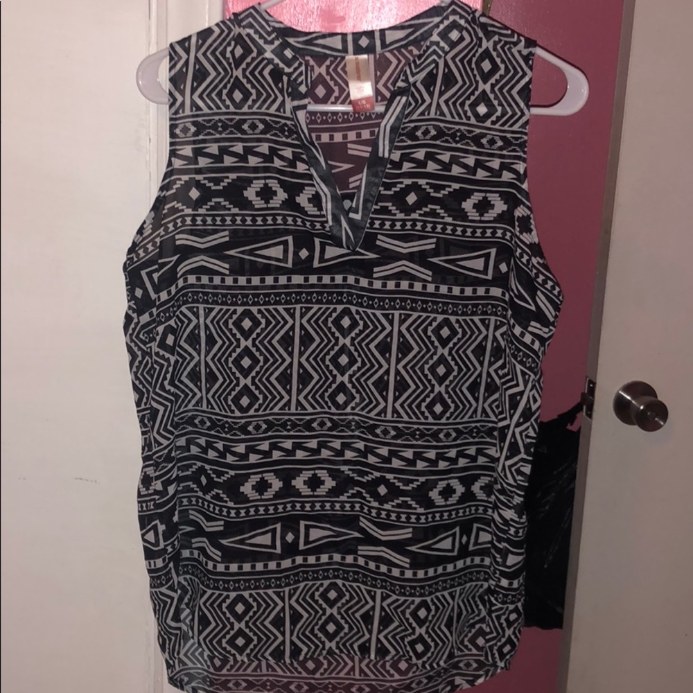 Sleeveless See Through Dress Shirt
